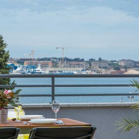 City Centre Sea View Apartment PUY Eksteriør bilde