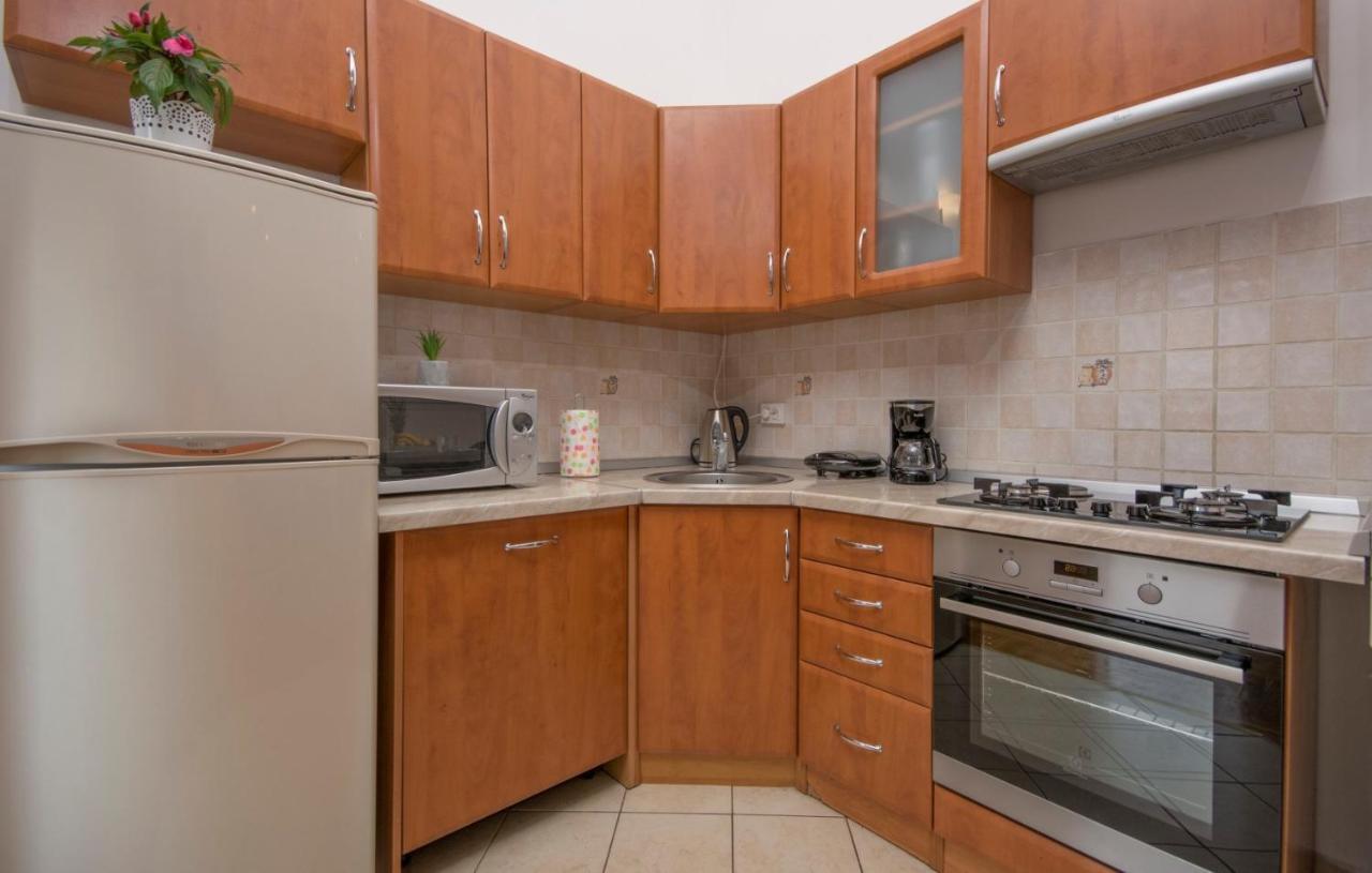 City Centre Sea View Apartment PUY Eksteriør bilde
