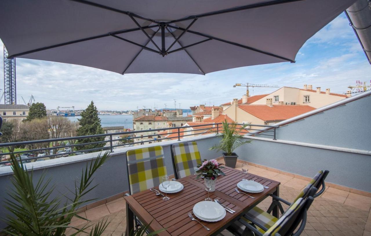 City Centre Sea View Apartment PUY Eksteriør bilde