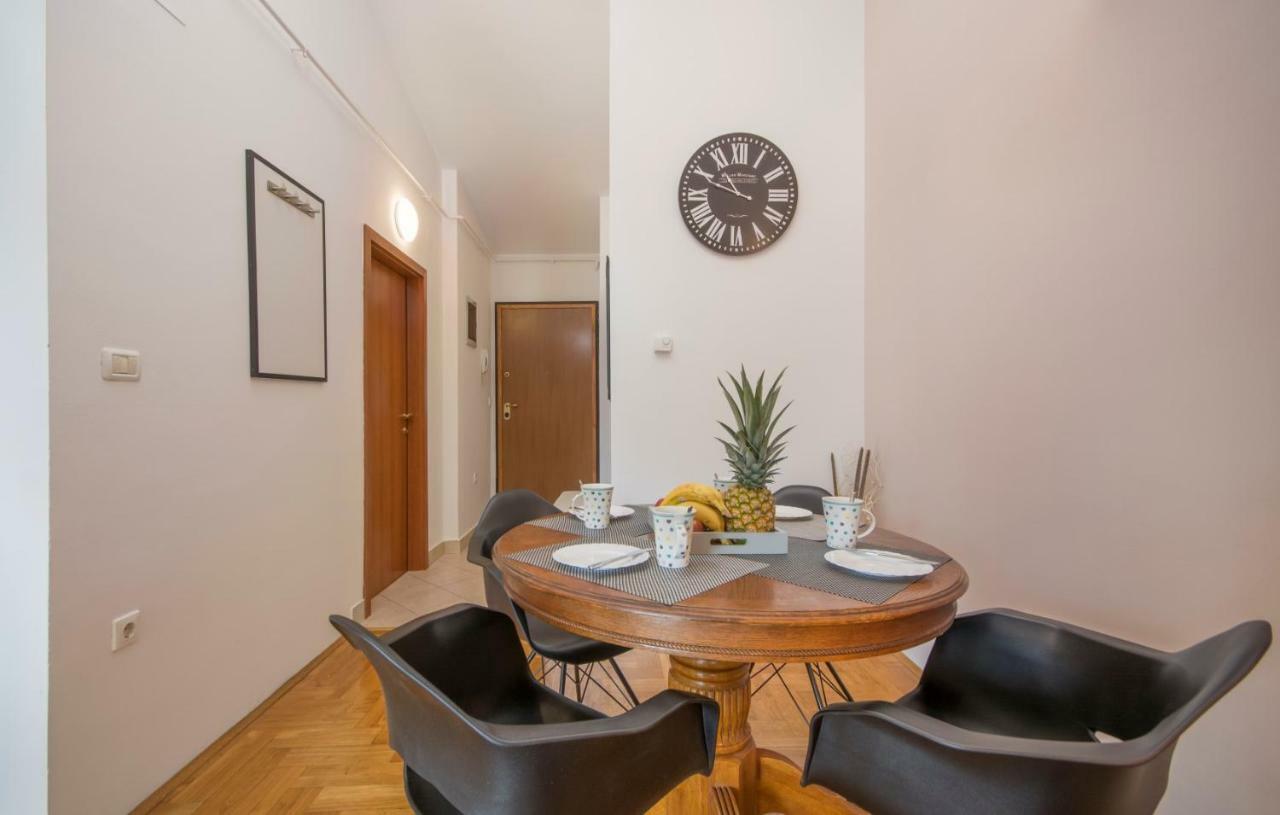 City Centre Sea View Apartment PUY Eksteriør bilde