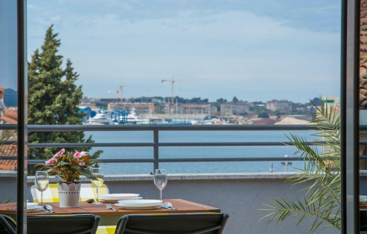 City Centre Sea View Apartment PUY Eksteriør bilde